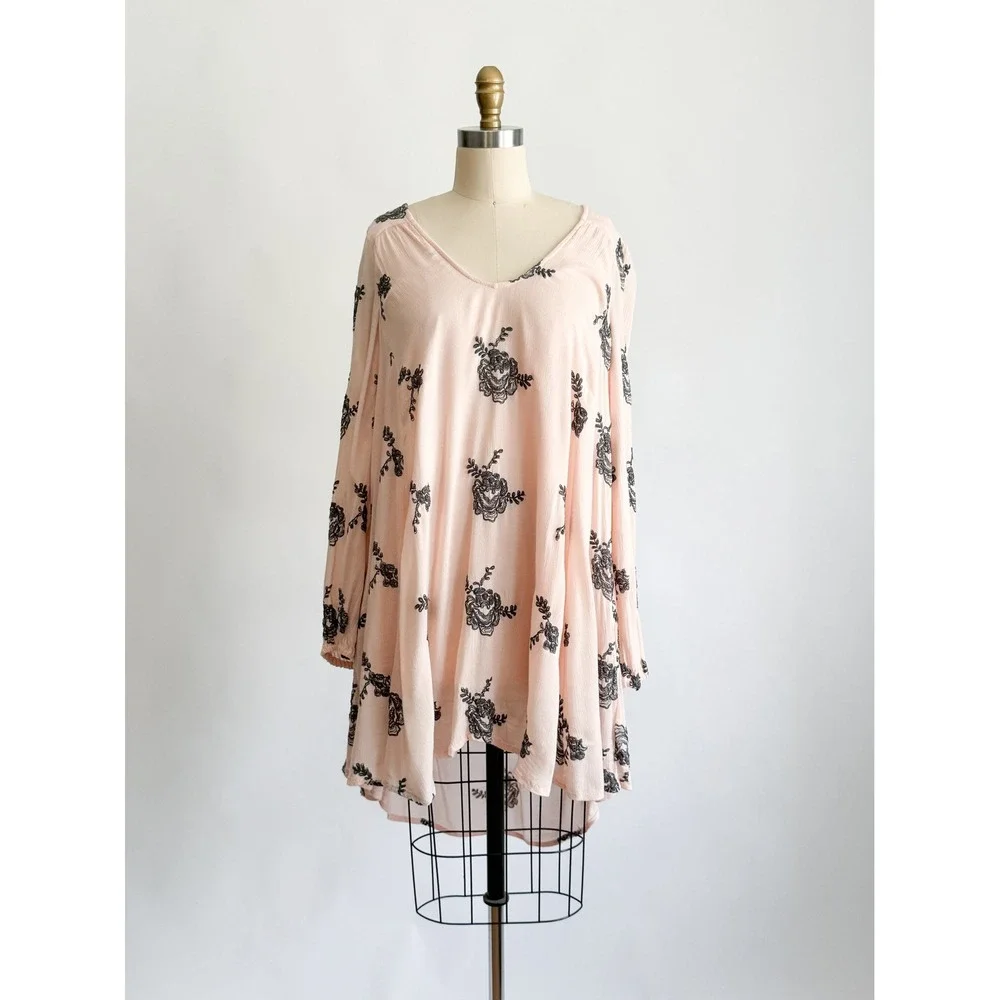Free People Tunic Dress Embroidered Boho Open Back‎ S Pink Floral High Low Rayon
